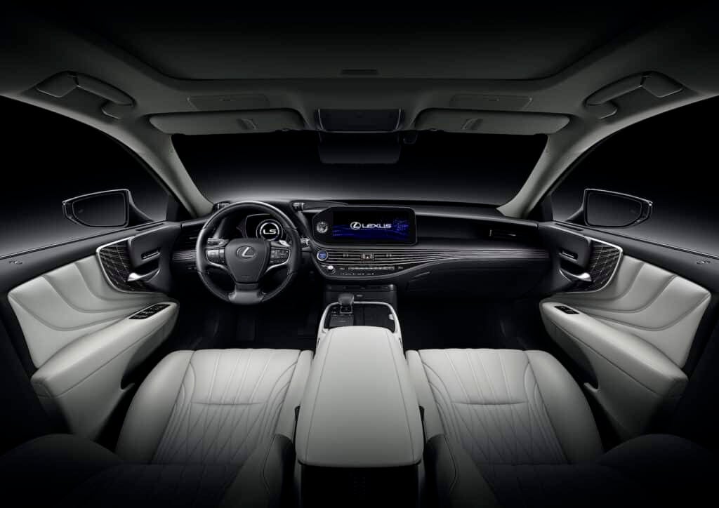 Interior del Lexus LS 2022 500