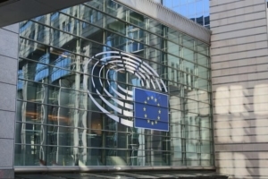 Site van het EU-Parlement offline gehaald door DDoS-aanval