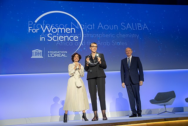 La ceremonia de premiación Mujeres en la ciencia 2019 organizada por L'Oréal puede ayudarlas a ingresar a la industria cuántica.