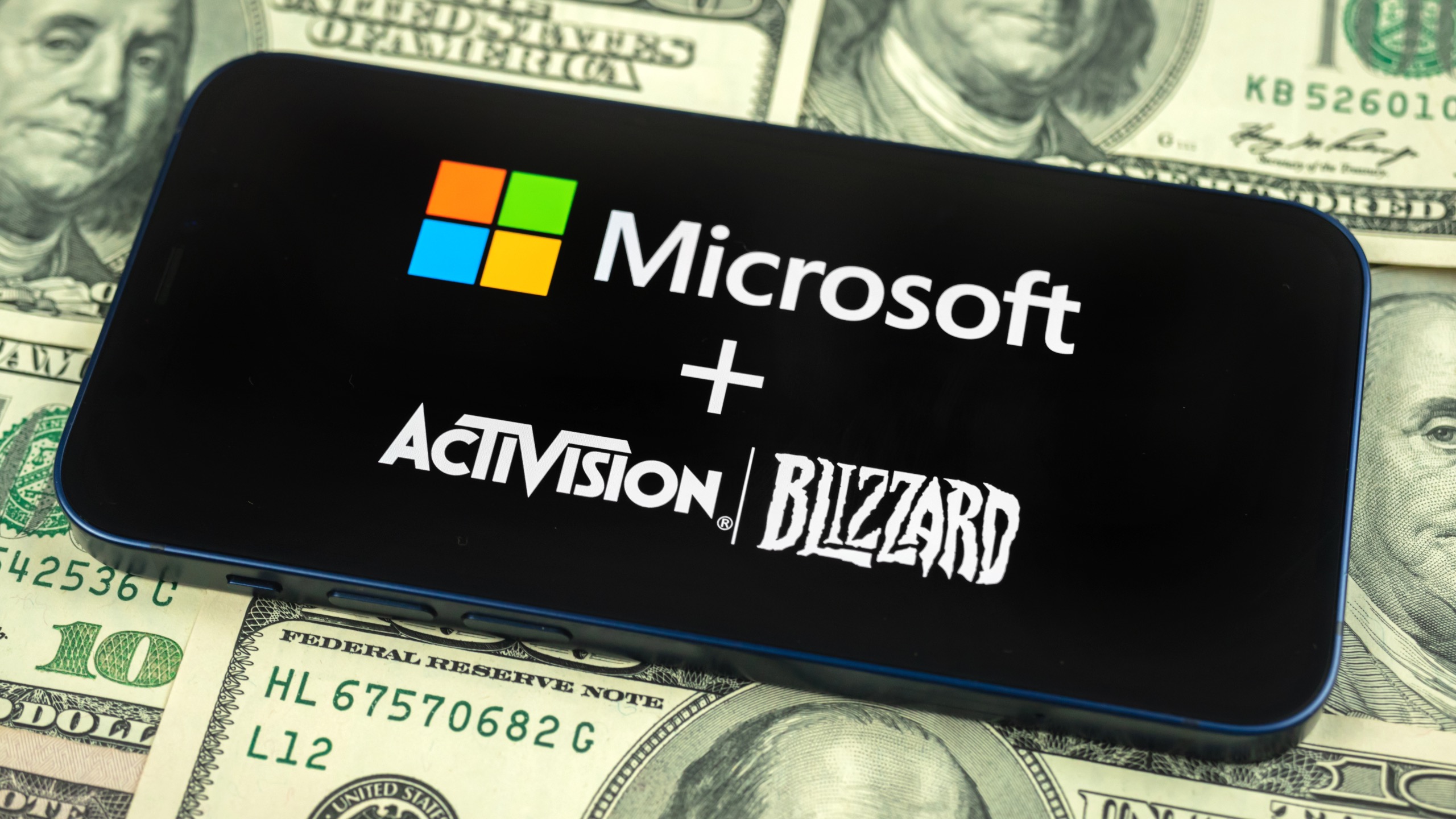 Giá thầu Microsoft Activision làm rung chuyển trò chơi