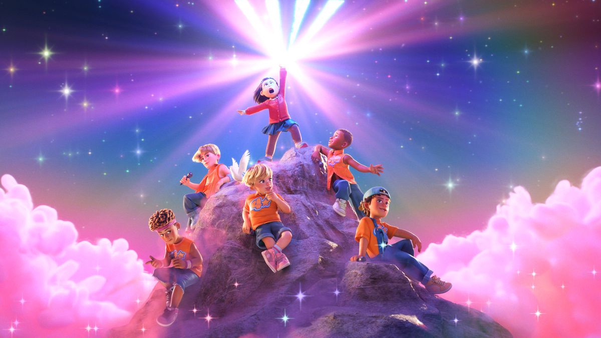 فتاة ترتدي معطفًا أحمر وتنورة زرقاء تقف على جبل محاطة بخمسة فتيان يرتدون قمصانًا برتقالية متطابقة مع سحب أرجوانية في الخلفية.