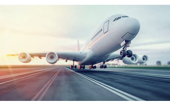 Airline Carbon Compenseert vliegreizen Voorkant van vliegtuigneus