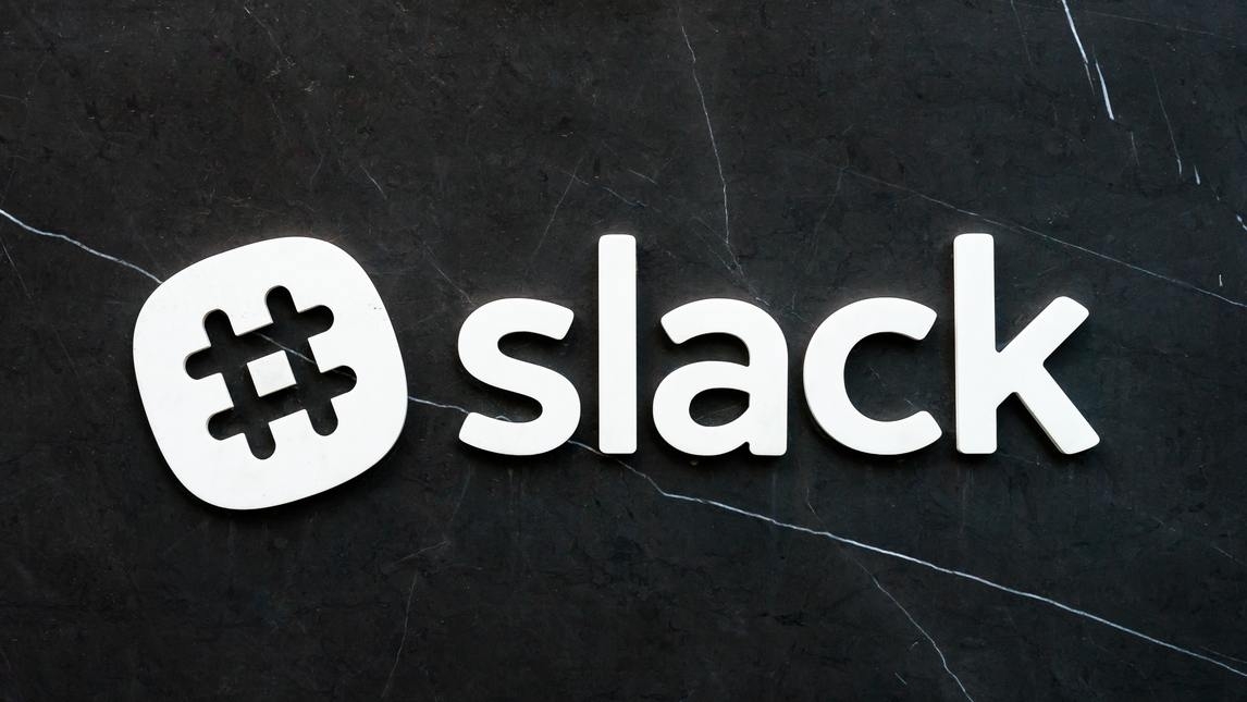دليل الدردشة الفورية مثل Slack