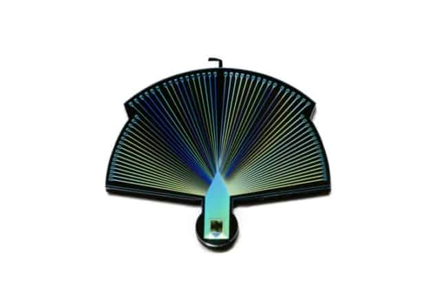Nanowire fan