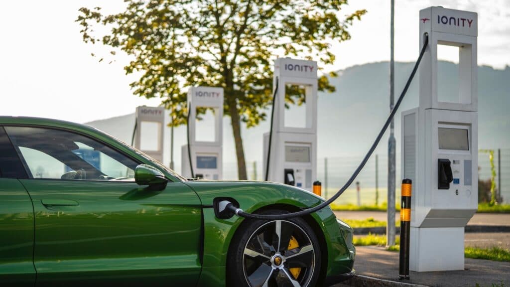 Porsche Taycan recharges