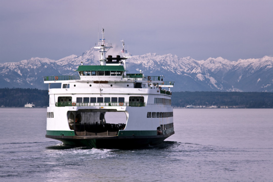 Ferry leaving Seattle to Bainbridge Island