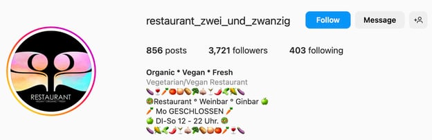 レストランやコーヒー ショップ、zwei と zwanzig の Instagram バイオ アイデア