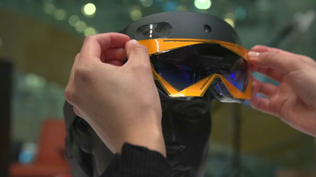 Le MIT dévoile un casque "X-AR" qui vous permet de voir des objets cachés