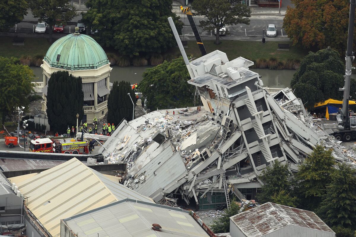 2011 年にニュージーランドのクライストチャーチにある Pyne Gould Corp. のビルが倒壊し、XNUMX 人が死亡しました。