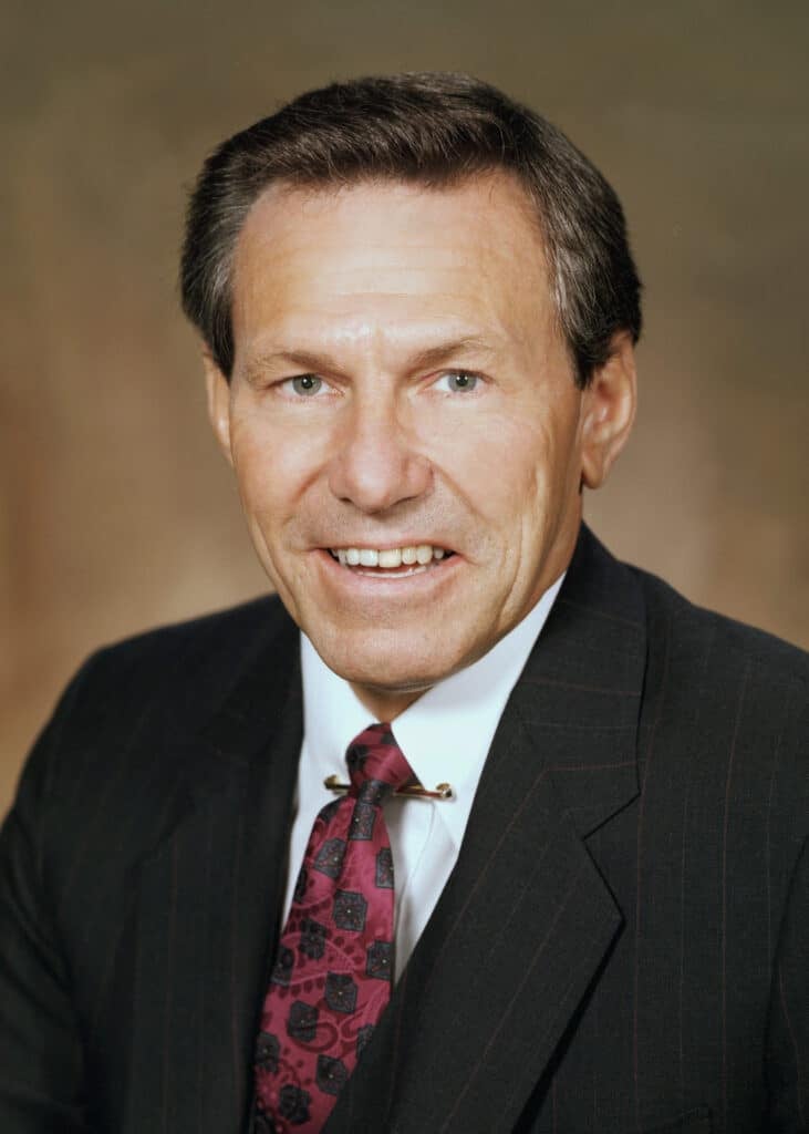 Lloyd E. Reuss, presidente de GM, 1 de agosto de 1990 - 6 de abril de 1992.