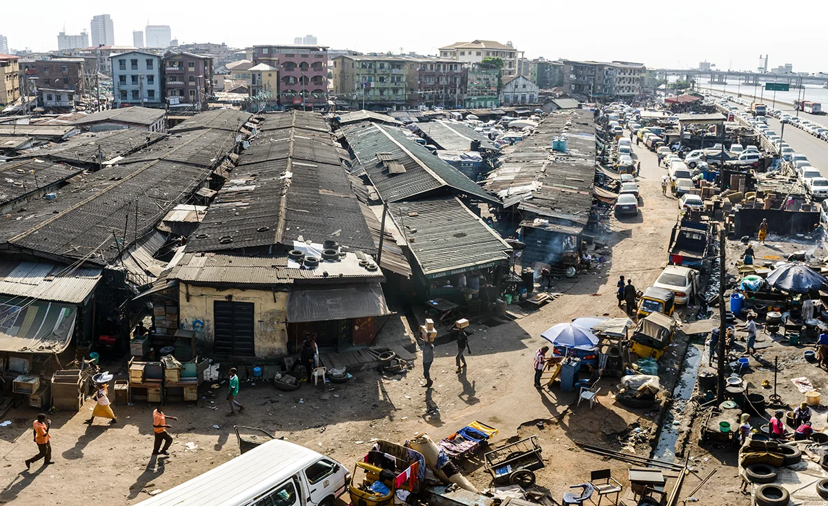 Luftaufnahme von Wohnungen in Lagos, Nigeria.