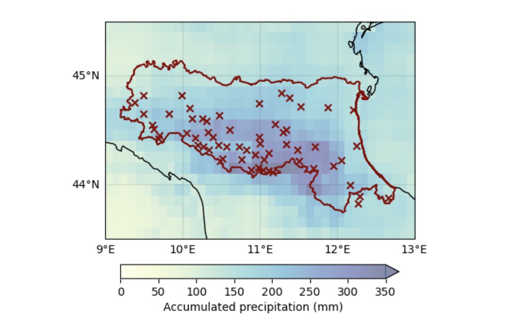 Lượng mưa tích lũy từ ngày 1 đến ngày 21 tháng 0 ở vùng Emilia-Romagna của Ý (được viền màu đỏ sẫm), dao động từ 350-XNUMX mm.