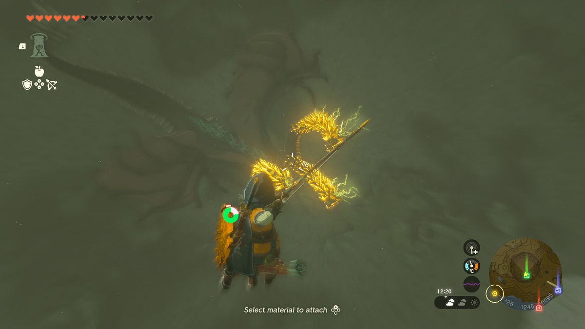 Link, Zelda Tears of the Kingdom'da Uyanış Zırhını ararken şimşek çakmasıyla savaşır.