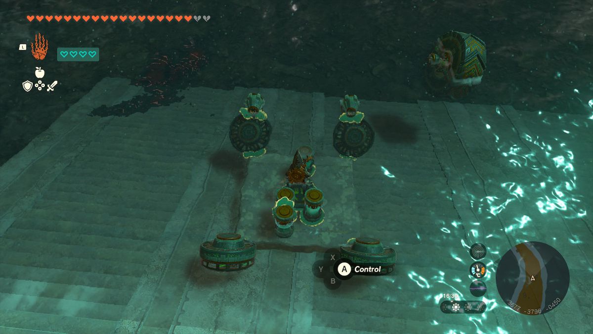Link, Tears of the Kingdom'da Derinliklerde Rüzgar Zırhını ararken derme çatma bir hoverkraft kullanıyor.