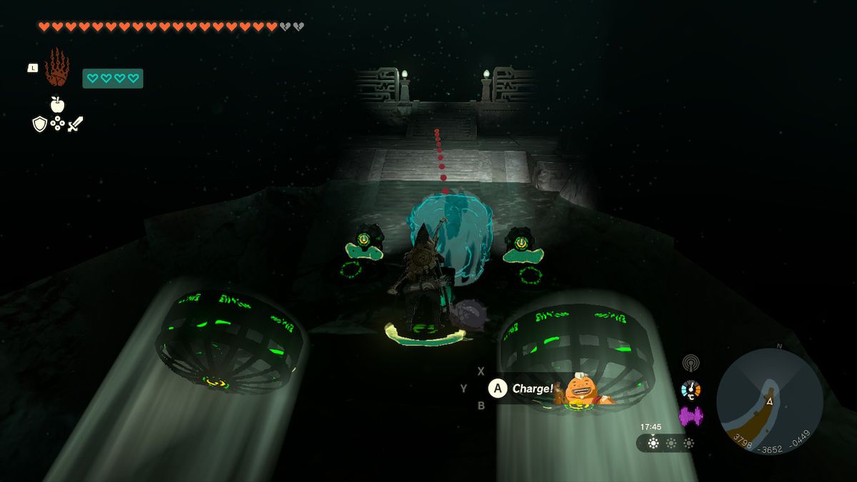 Link, Zelda Tears of the Kingdom'da Rüzgar Zırhını ararken Depths'te bir hoverkraft teknesiyle su üzerinde ilerliyor.