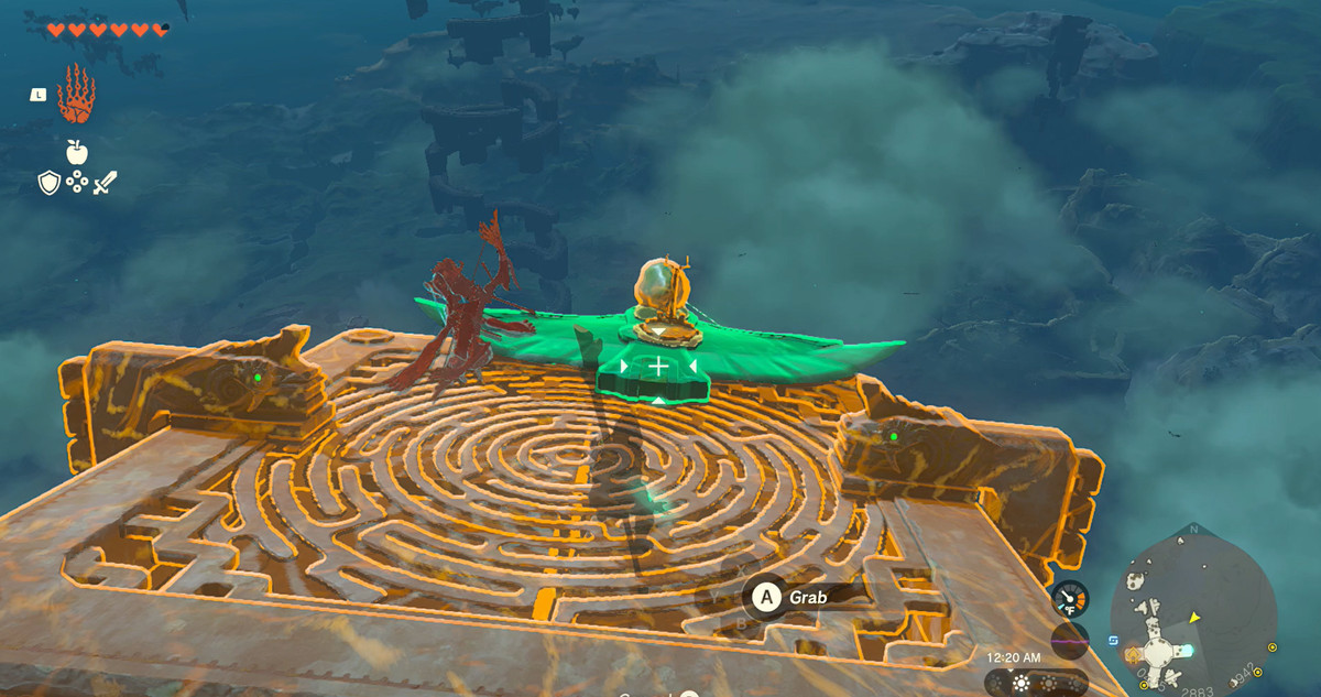 Using a glider to get the crystal down in Zelda: Tears of the Kingdom
