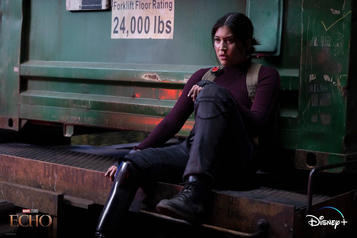 Alaqua Cox dans le rôle de Maya Lopez dans la série Disney Plus, Marvel's Echo.