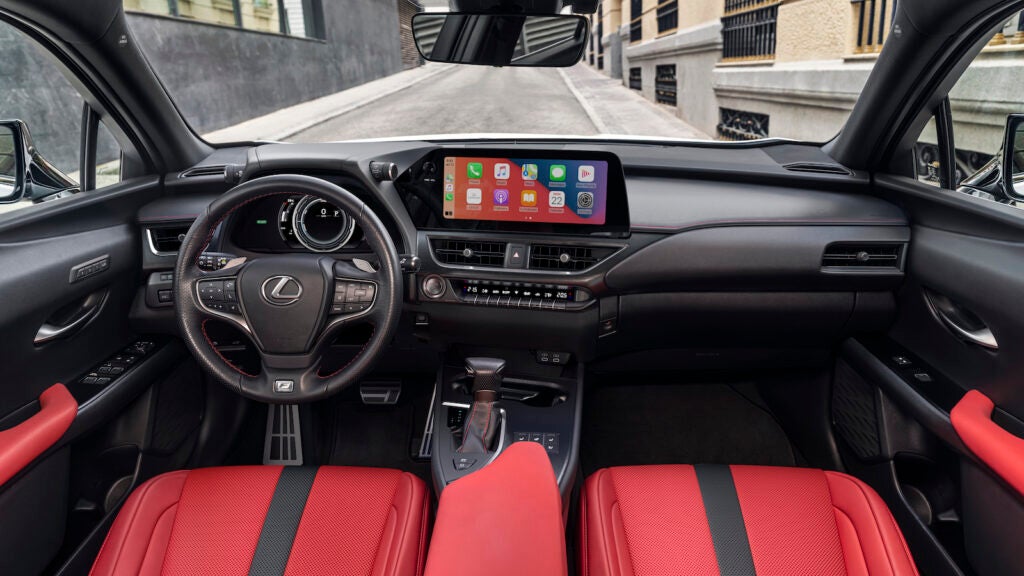 2023 Lexus UX 250h F Interior deportivo REL
