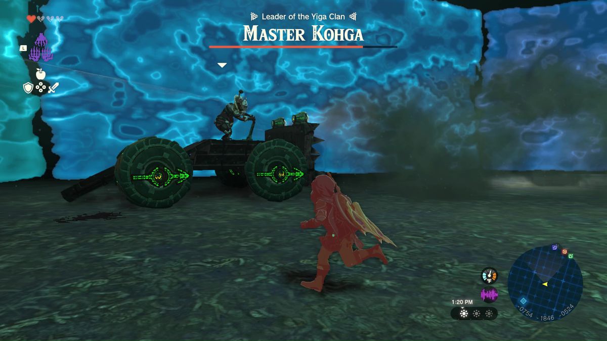 Bir arenada bir araçta Master Kohga ile savaşan hasarlı bir Link