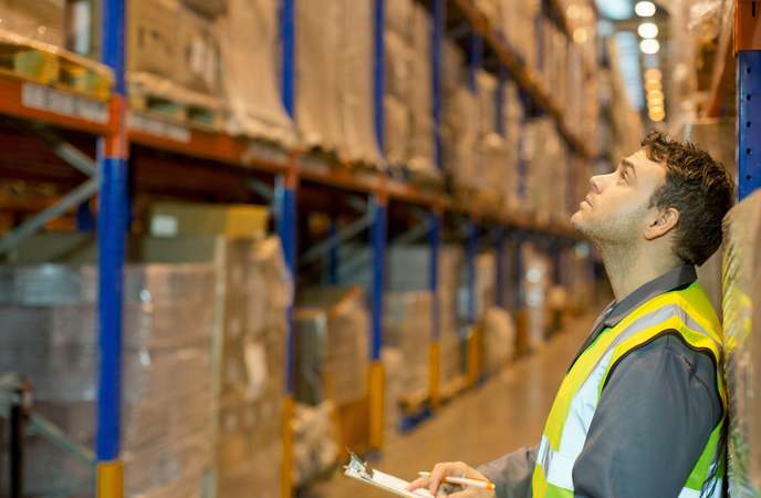 Warehouse employee worried about inaccurate inventory