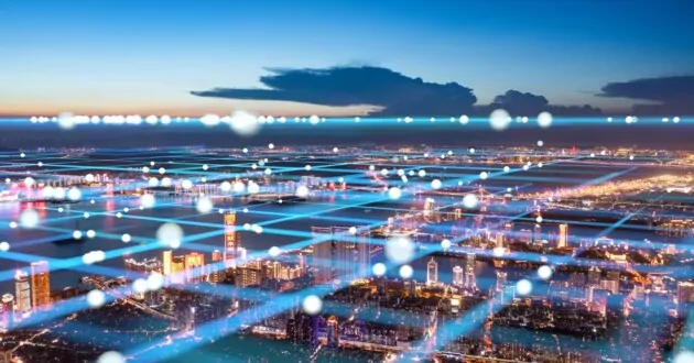 Xiamen, Fujian şehir gece görünümü ve iş için ağ büyük veri iletişimi ve yapay zeka kavramı