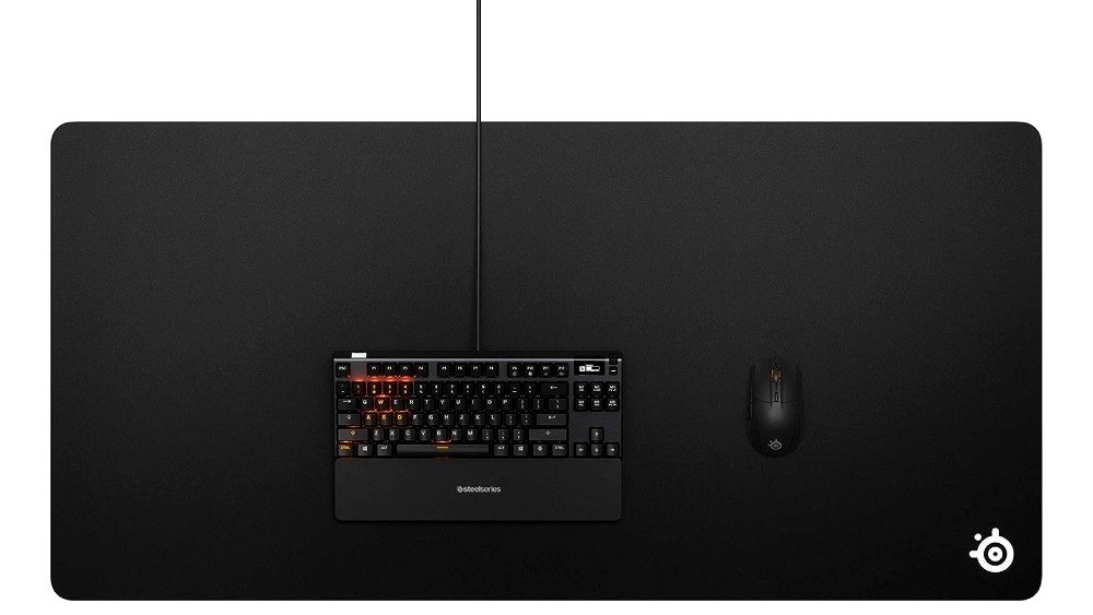 SteelSeries QcK Oyun Mouse Pad'i