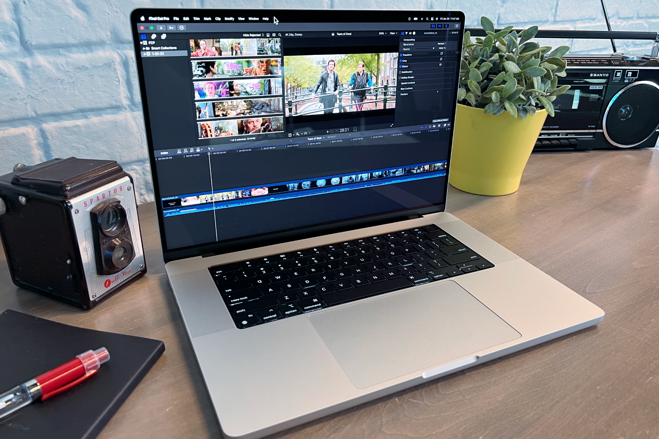 Apple MacBook Pro (2023) - 비디오 편집을 위한 최고의 MacBook