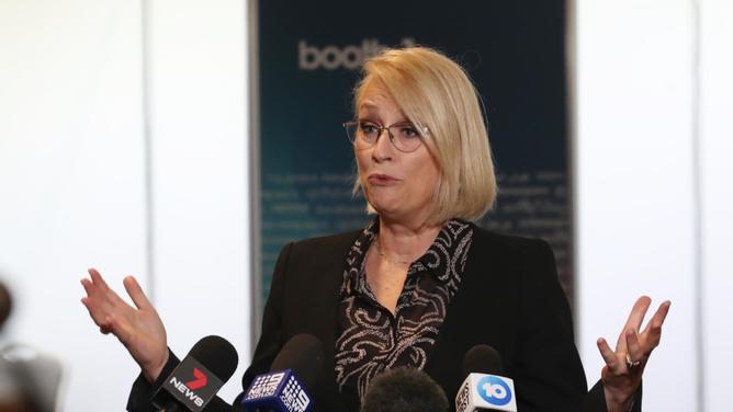 MELBOURNE, AUSTRALIA - NewsWire Photos, NOVEMBER 8, 2021. The Melbourne Lord Mayor Sally Capp announces the extension of the Vaccination centre held in the town hall. Picture: NCA NewsWire / David Crosling