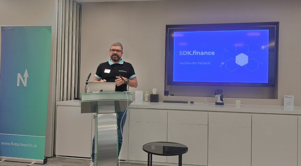 Pavlo Sidelov, CTO bij SDK.finance, nam deel aan de Leeds Open Mic FinTech Showcase van FinTech North