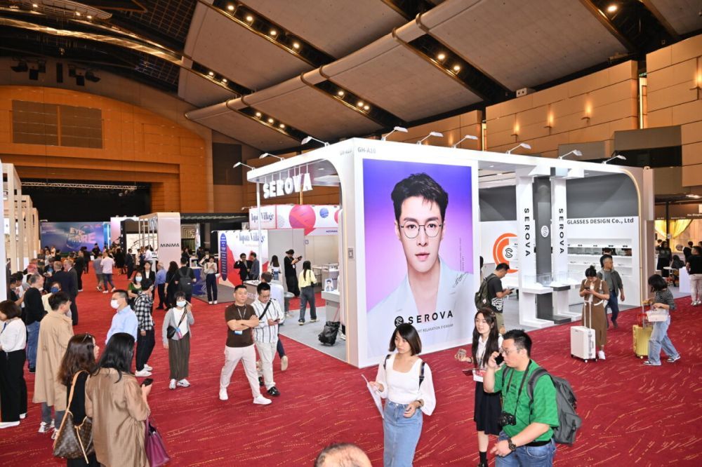 La Brand Name Gallery, punto focal de la Feria de Óptica, exhibió 200 marcas internacionales de renombre.