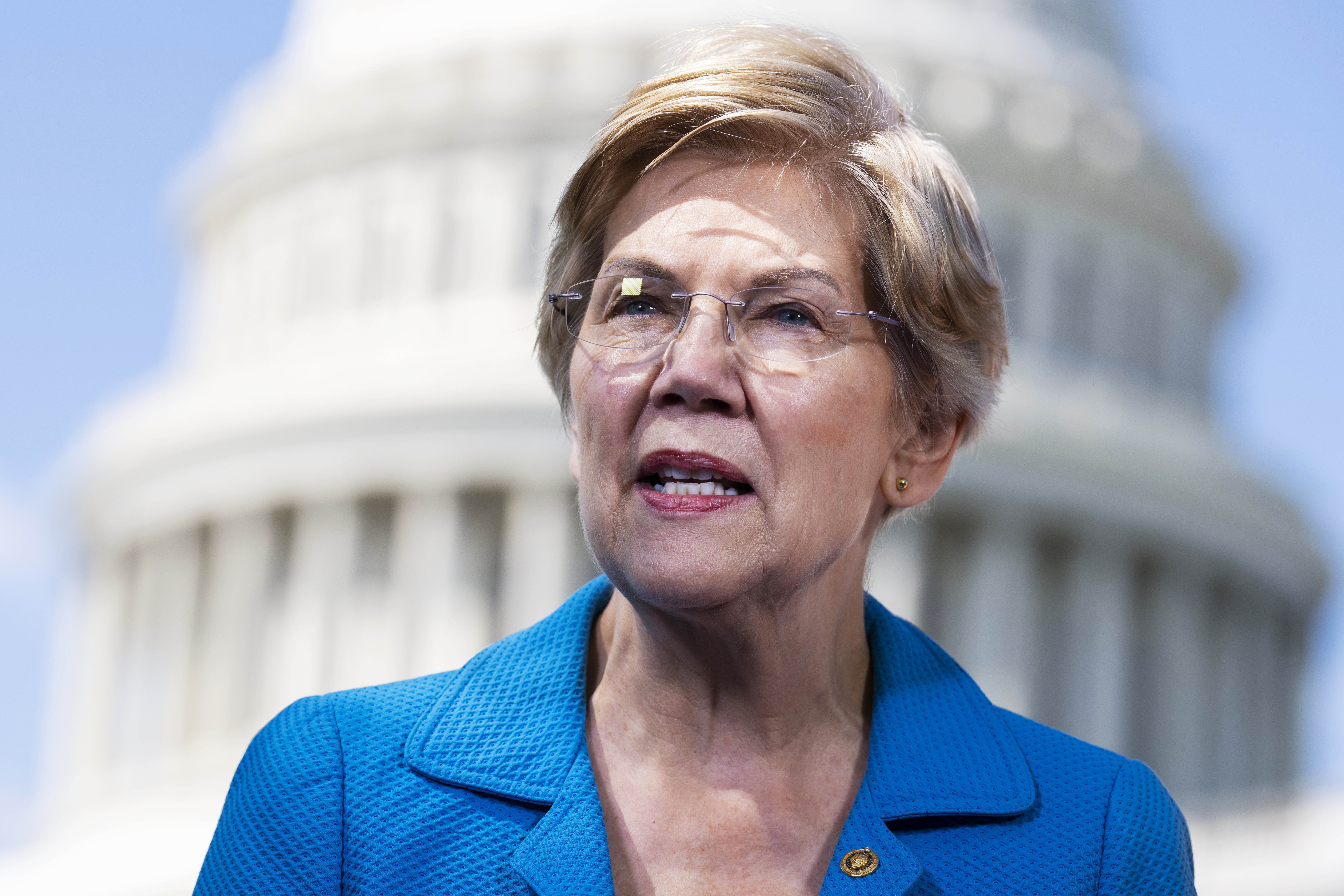 La senadora Elizabeth Warren anuncia su candidatura a la reelección