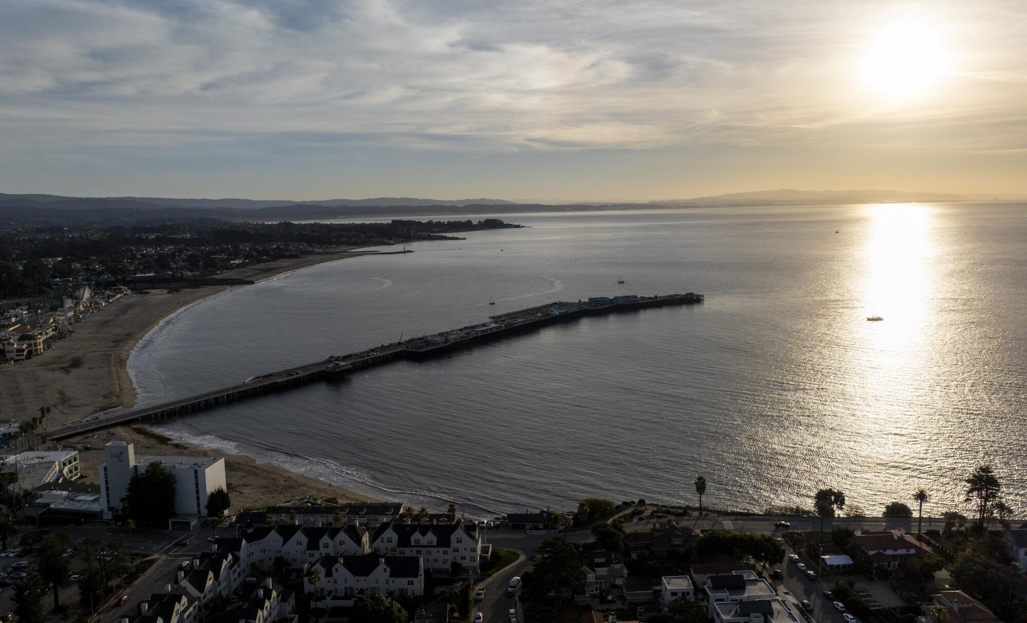 Luchtfoto van de kustlijn van Santa Cruz