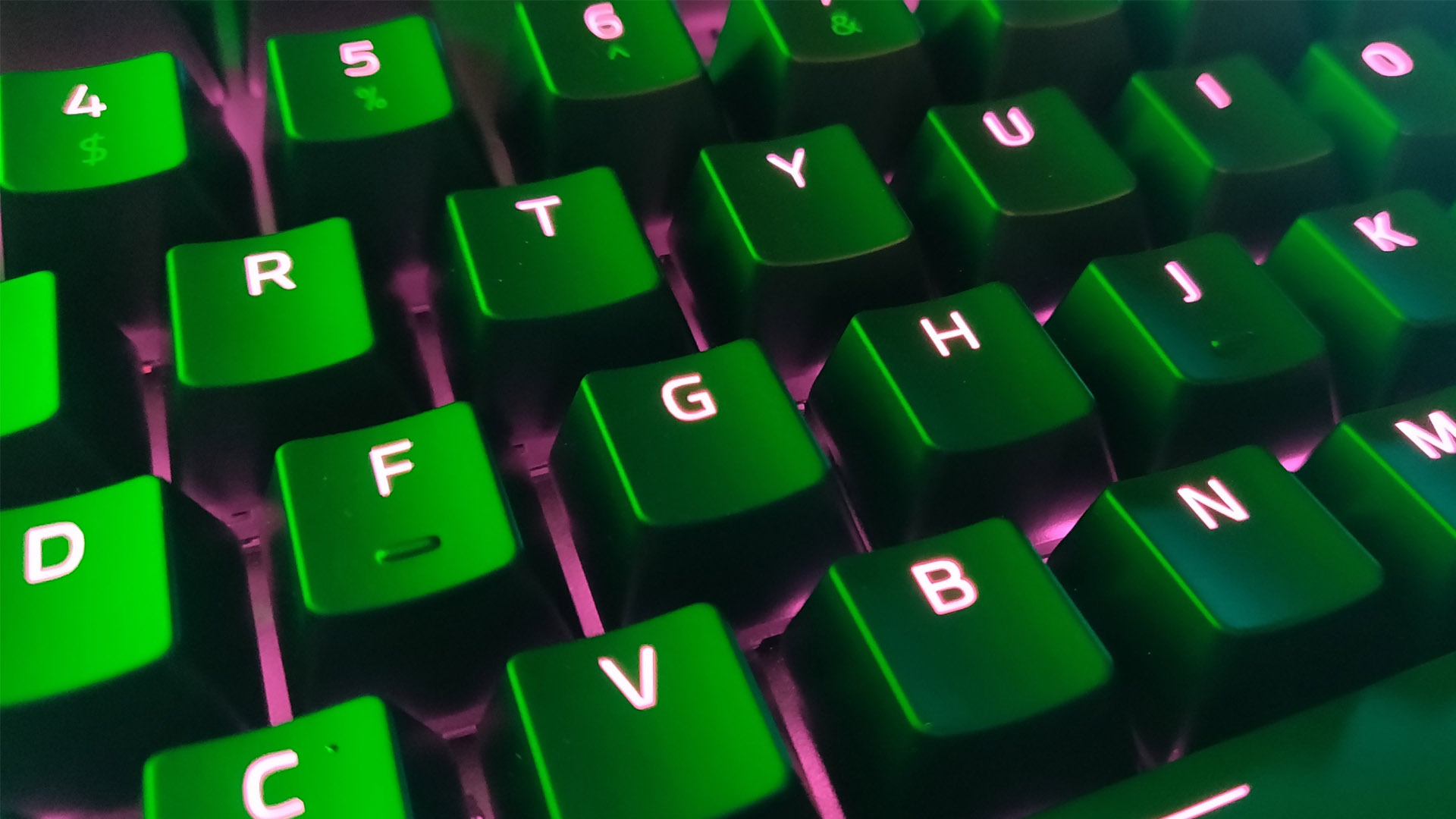 Клавиши игровой клавиатуры, зеленые