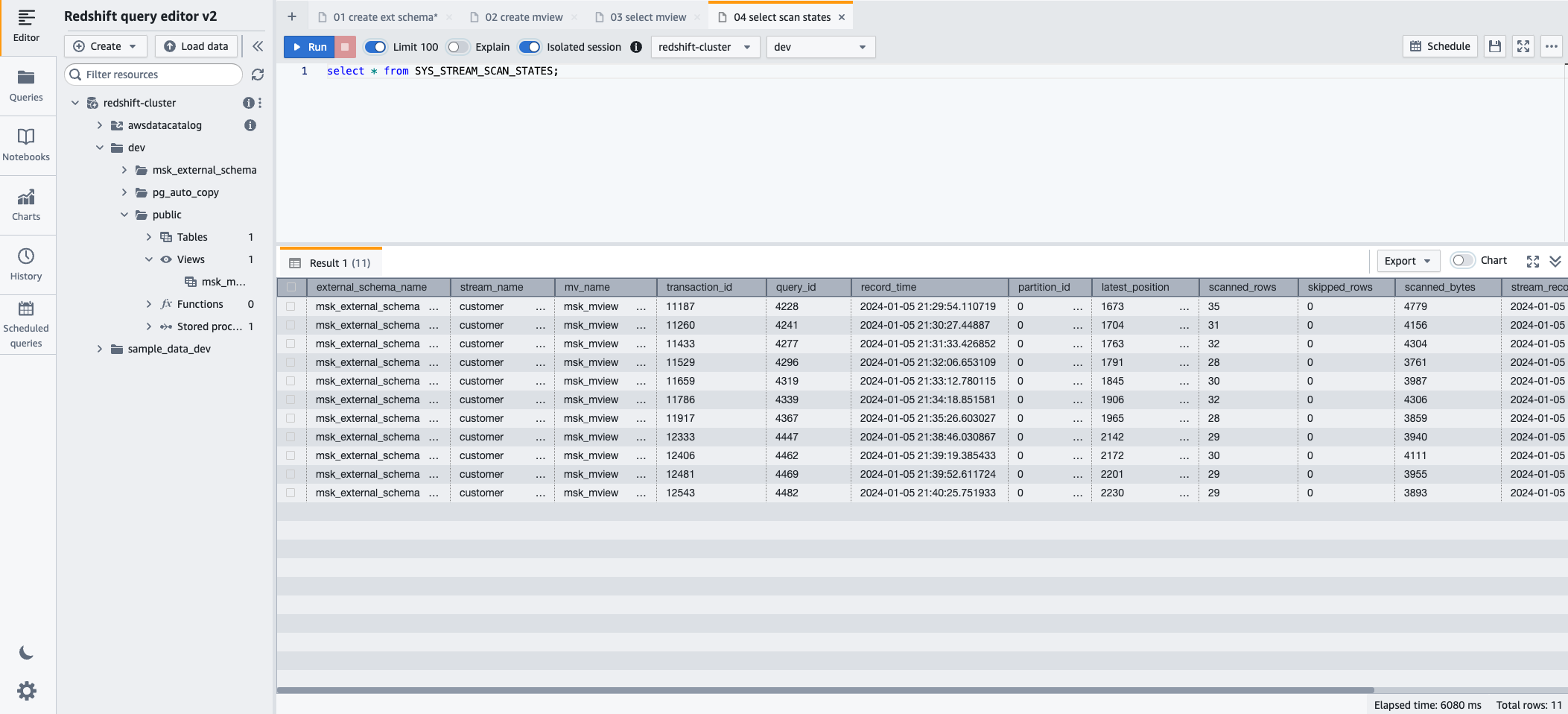 redshift query-editor v2 toont de SQL-instructie die wordt gebruikt om de sys stream scan states monitoring view op te vragen