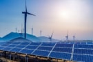 Paneles solares y turbinas eólicas