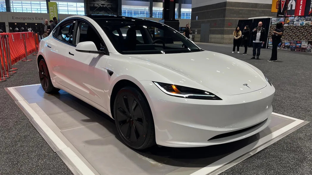 Tesla Model 3 Yaylası