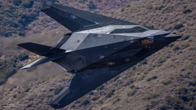 F-117 निम्न स्तर