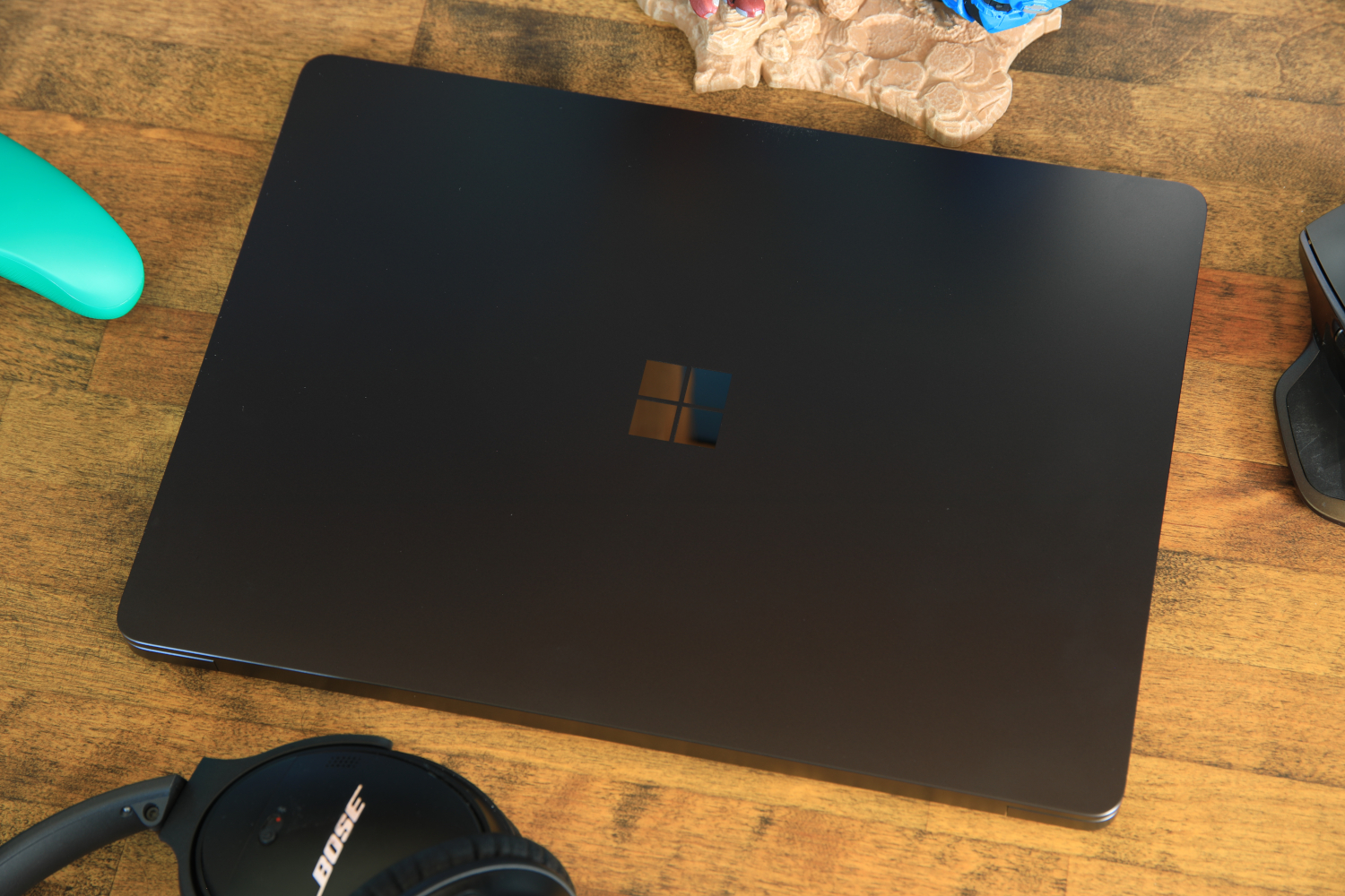 Microsoft Surface Laptop 7 13-inch Design Build